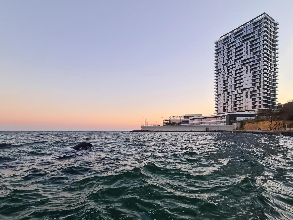 Сozy 704 Sunrise Apartments On The 22Nd Floor In The Center Odessa Buitenkant foto